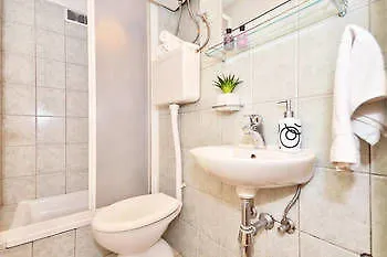 Guest house Zanic On The 3*