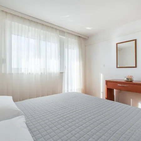 Zanic On The 3* Podstrana