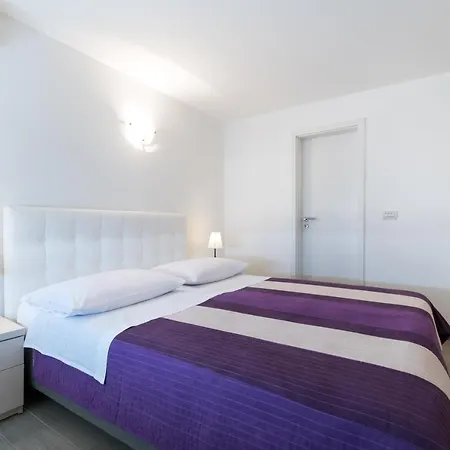 Guest house Zanic On The 3*
