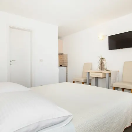 Guest house Zanic On The Podstrana
